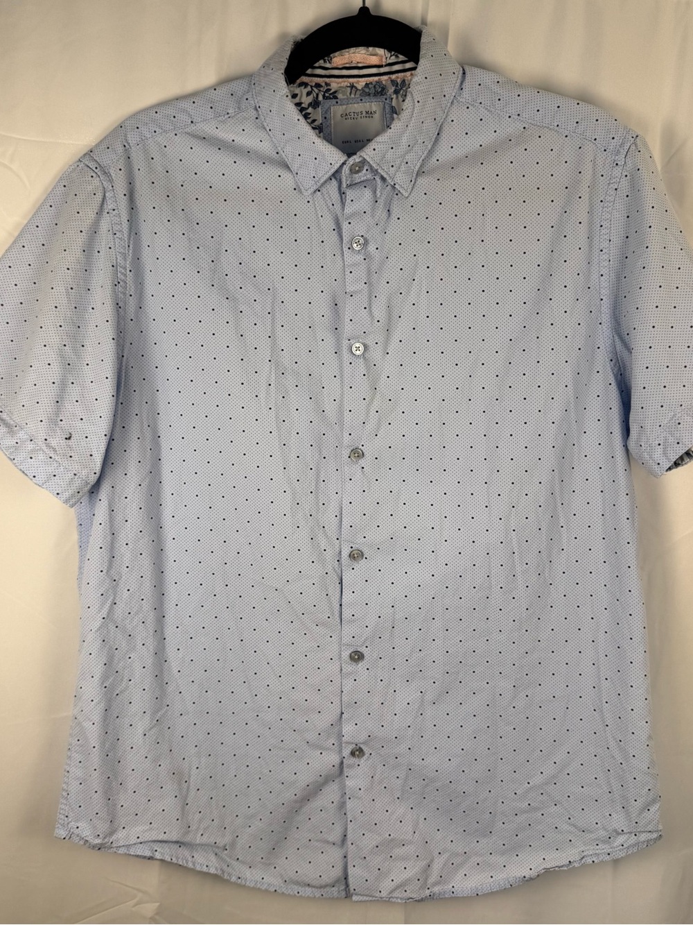 Cactus Man Ricky Singh Light Blue Polka Dot Button-Up Shirt Men’s Large